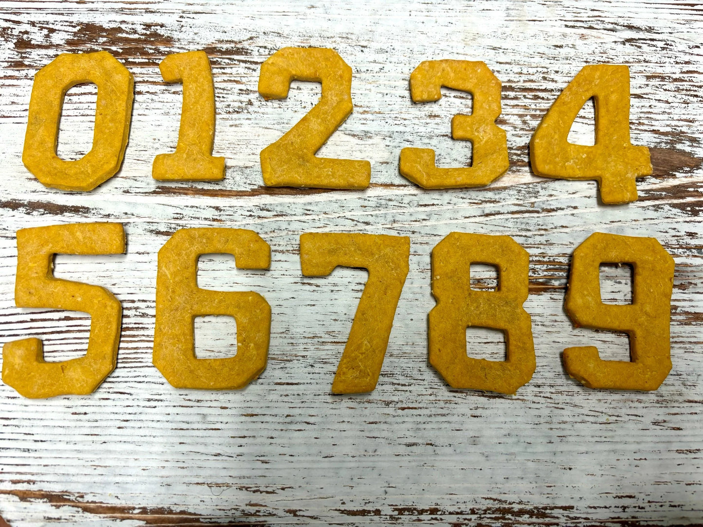 Biscuit number topper